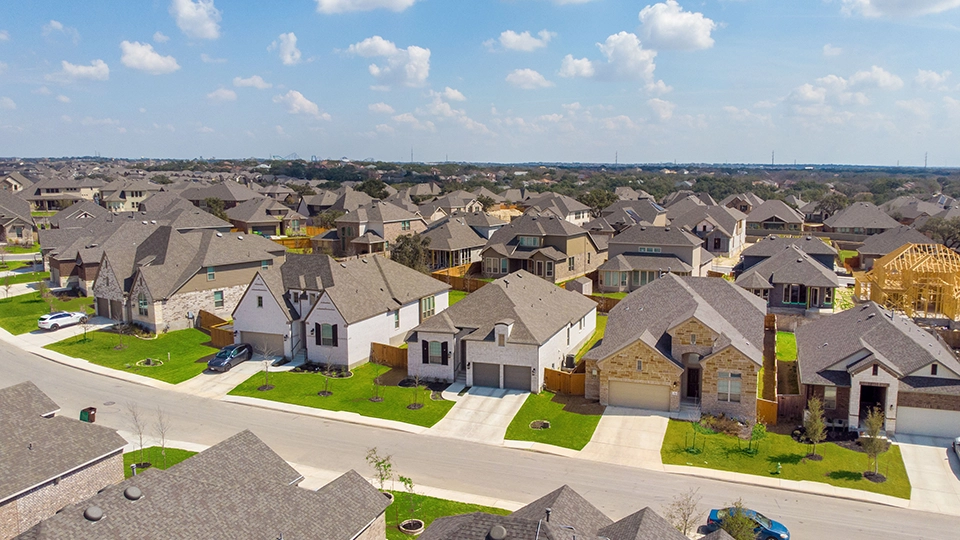 Study finds exclusionary housing occurs under private entities, not HOLC